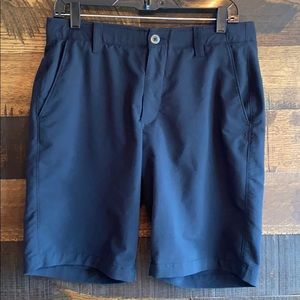 Men’s under armour black golf shorts